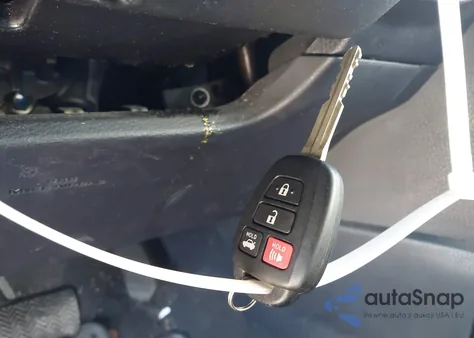 2016 Toyota Corolla Le z USA, uszkodzony, nr VIN 2T1BURHE4GC717535